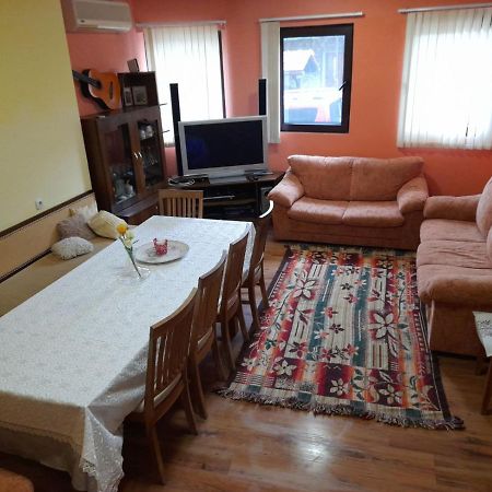 Гергана Apartment Велико Търново Екстериор снимка
