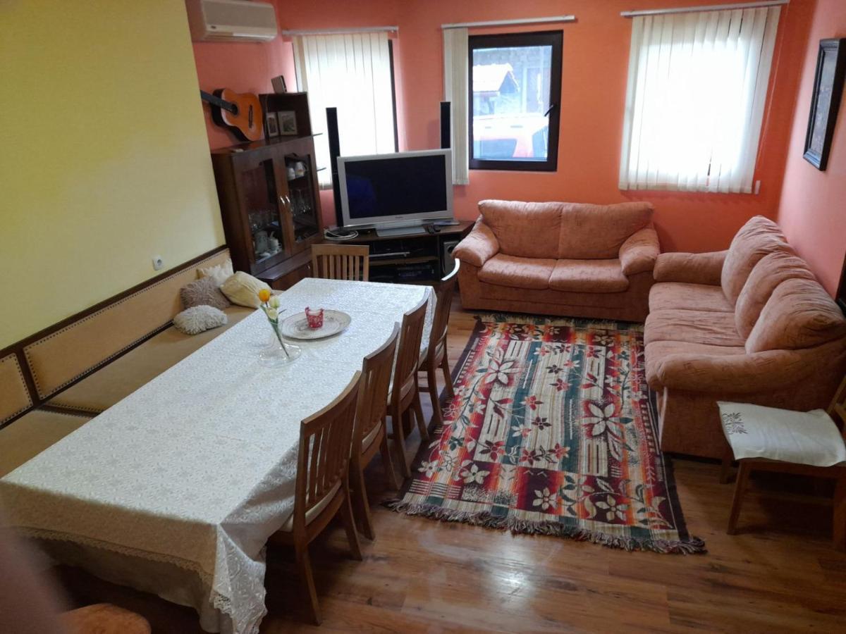 Гергана Apartment Велико Търново Екстериор снимка